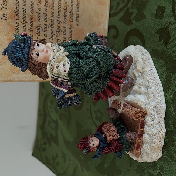 Vintage Collectable Figurine - Picture 2 of 4